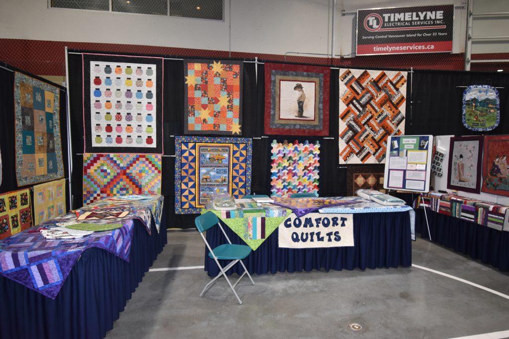 comfort quilts on display
